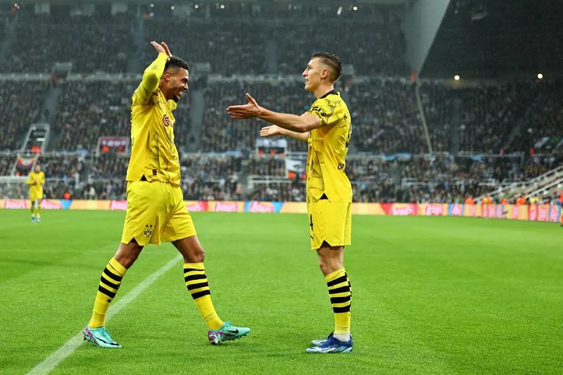 Dortmund có nhiều lợi thế khi được chơi trên sân nhà trận này